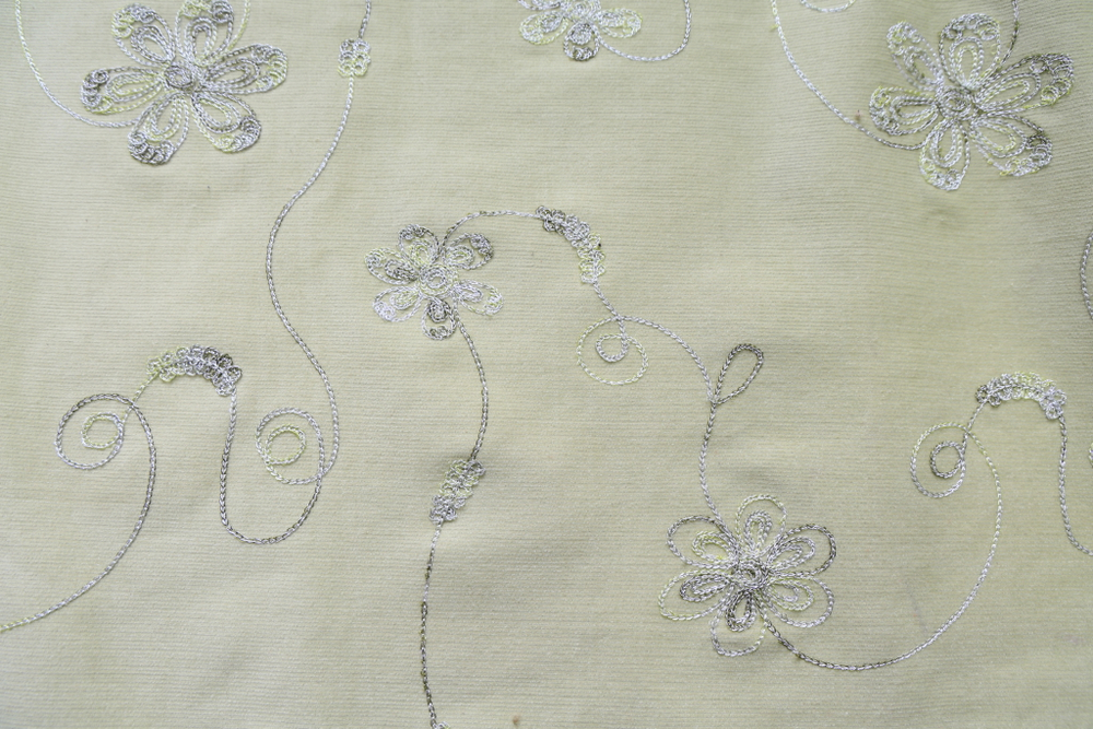 Микровельвет вышивка