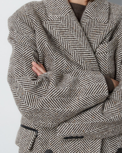 Пальто на поясе из шерсти Стелла Маккартни елочка молочный/темно-коричневый