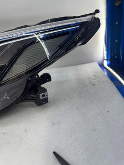 Блок фар LED Nissan Sylphy (правый, оригинал,)