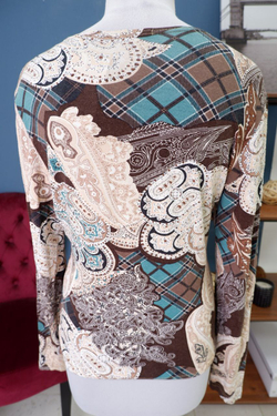 Джемпер практичный 48 размер