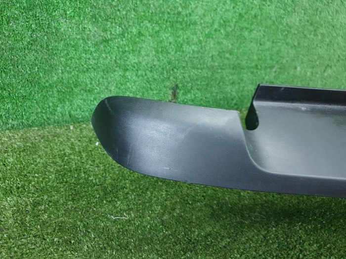 Накладка заднего бампера верхняя Mercedes X W470 (2017-2020)