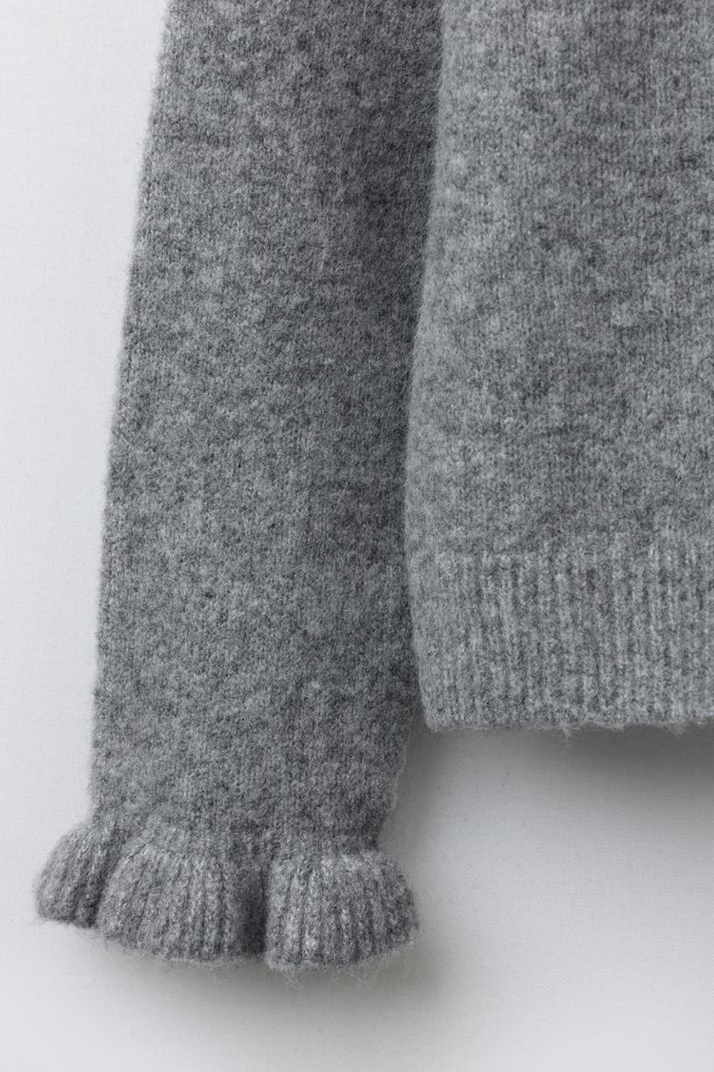 ZARA КАРДИГАН С ВОЛАНАМИ, СЕРЫЙ