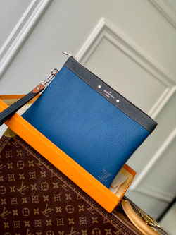 Louis Vuitton Pochette To-Go