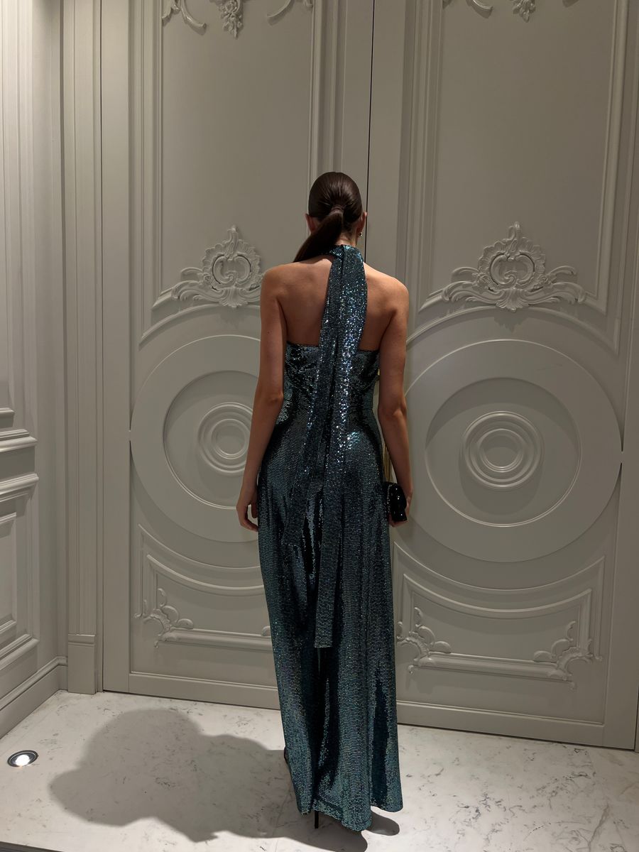 Комбинезон с блестками с завязкой через шею