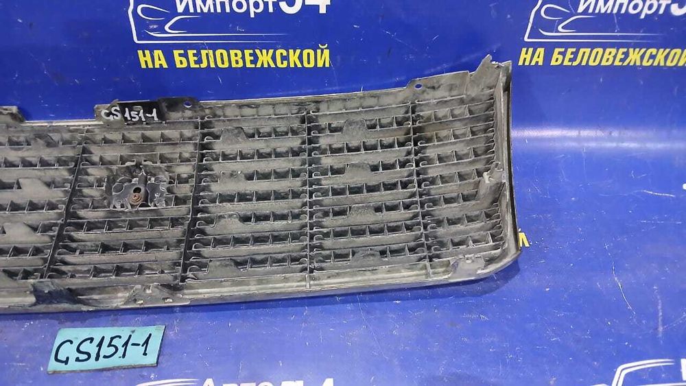 Решетка радиатора TOYOTA CROWN 1997