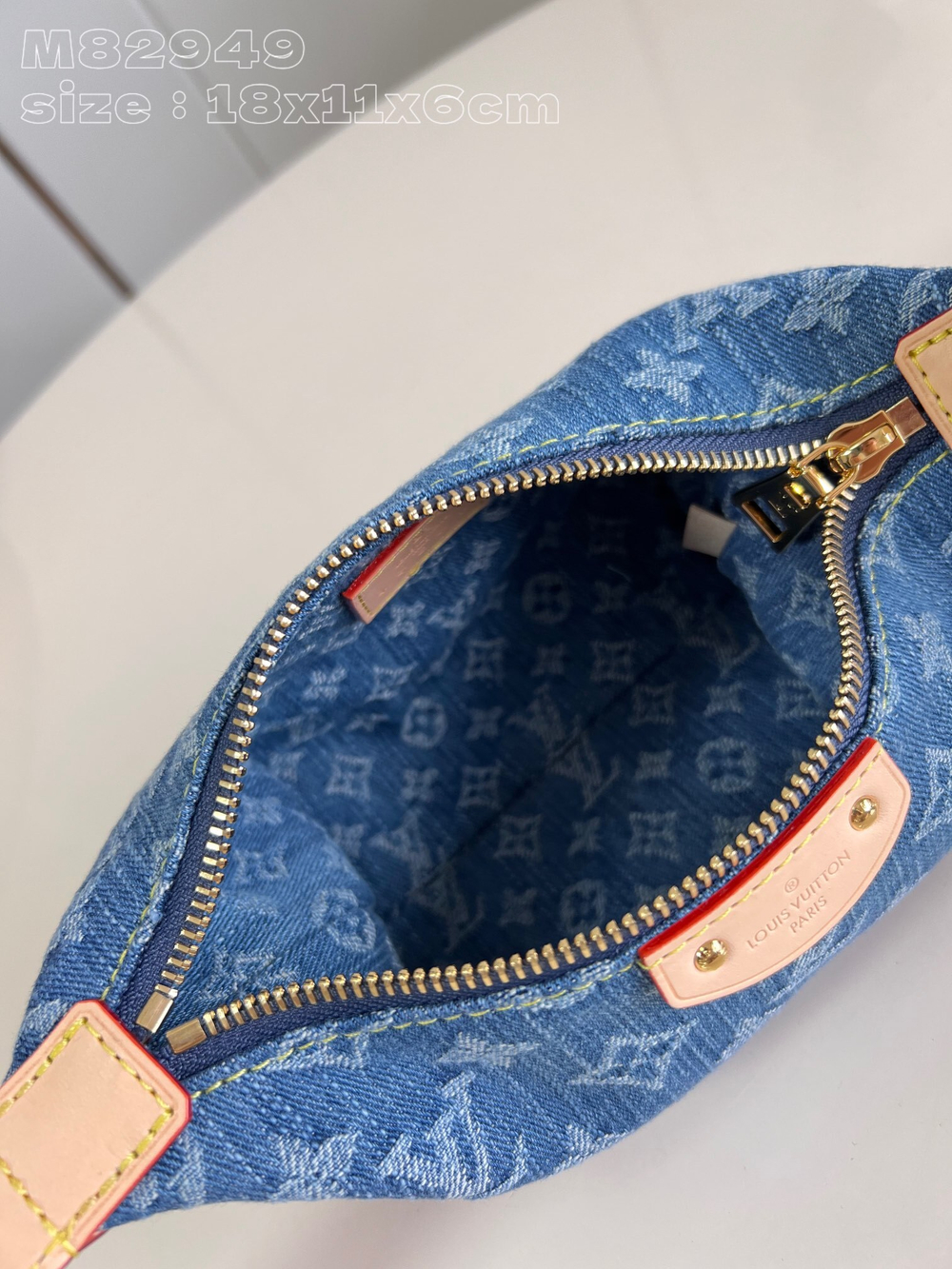 Louis Vuitton Hills Pochette