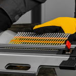 Гвозди для пнев. нейлера (оцинк.) длина - 75 мм, диам. - 3,05 мм, 2000 шт. Denzel