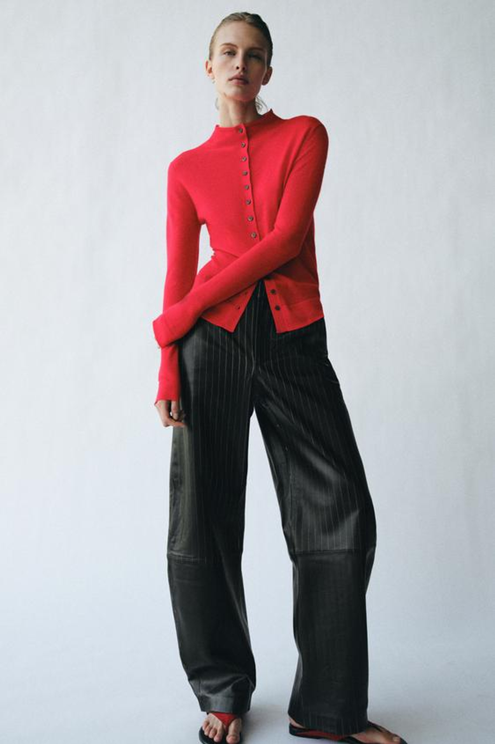 ZARA БРЮКИ ИЗ КОЖИ В ПОЛОСКУ ZW COLLECTION LIMITED EDITION, ЧЕРНЫЙ