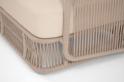 "Альбано" кресло плетеное из роупа, каркас алюминий светло-серый (RAL7035) муар, роуп бежевый круглый, ткань Mossle светло-бежевая