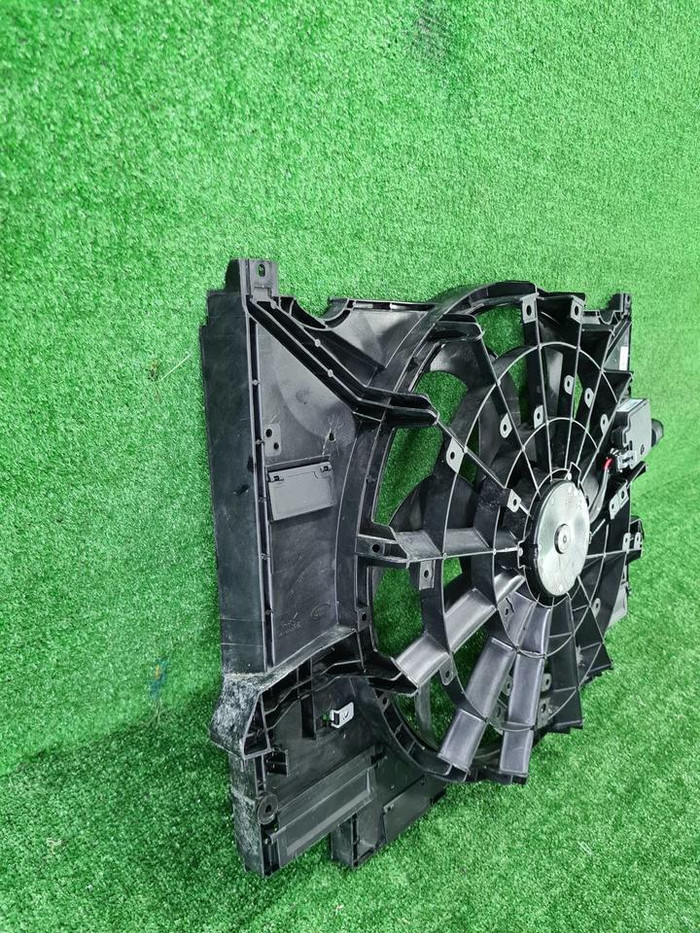 Диффузор с вентилятором Jaguar F-PACE (2016-н.в.)