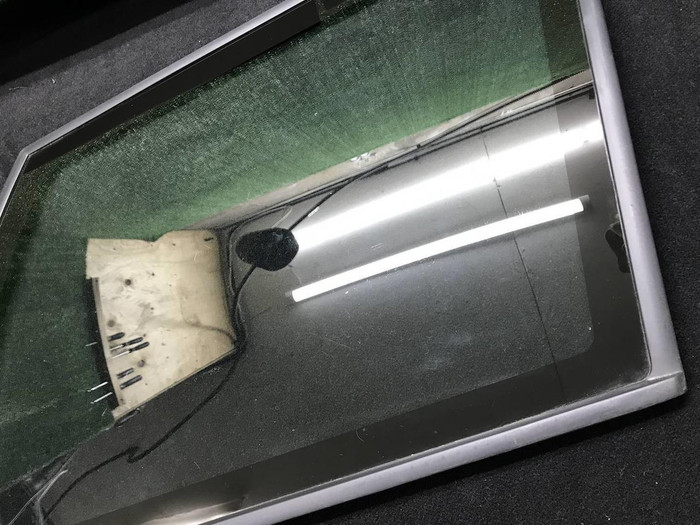 Форточка задняя Jeep Grand Cherokee 1 SJ (96-98)