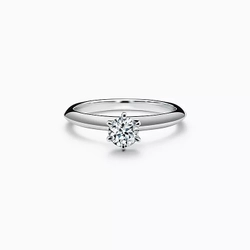 Кольцо из платины с бриллиантом 0.26 карат, Tiffany👑