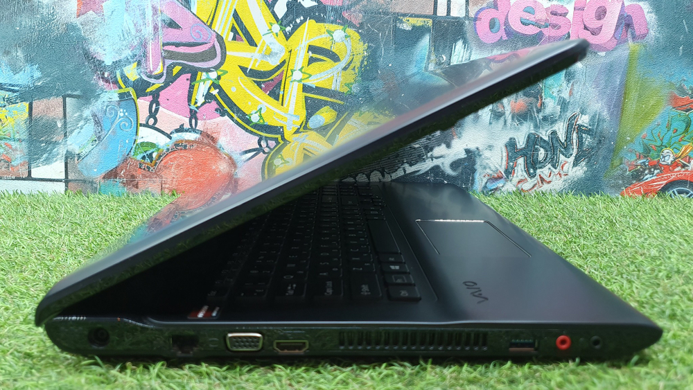 Ноутбук Sony i5/8 Gb/FHD/Sony VAIO SVE171  SVE-1712V1RB/Windows 7