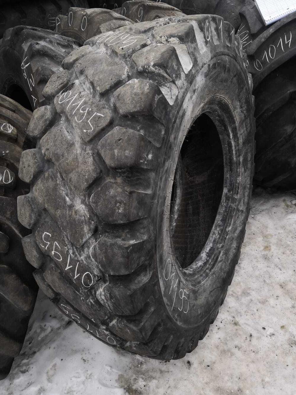 17.5-25 Mitas EM-60 шина б/у
