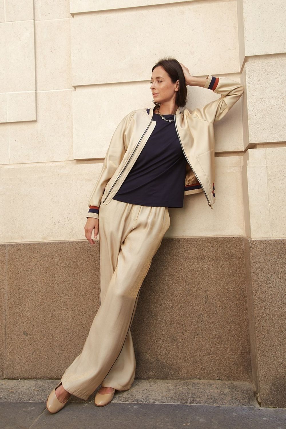 Бомбер золотой вискоза (размер 42)