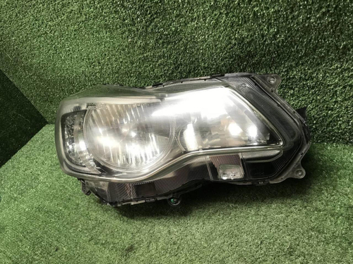 Битая Фара правая Subaru XV 1 GP (11-17) ксенон