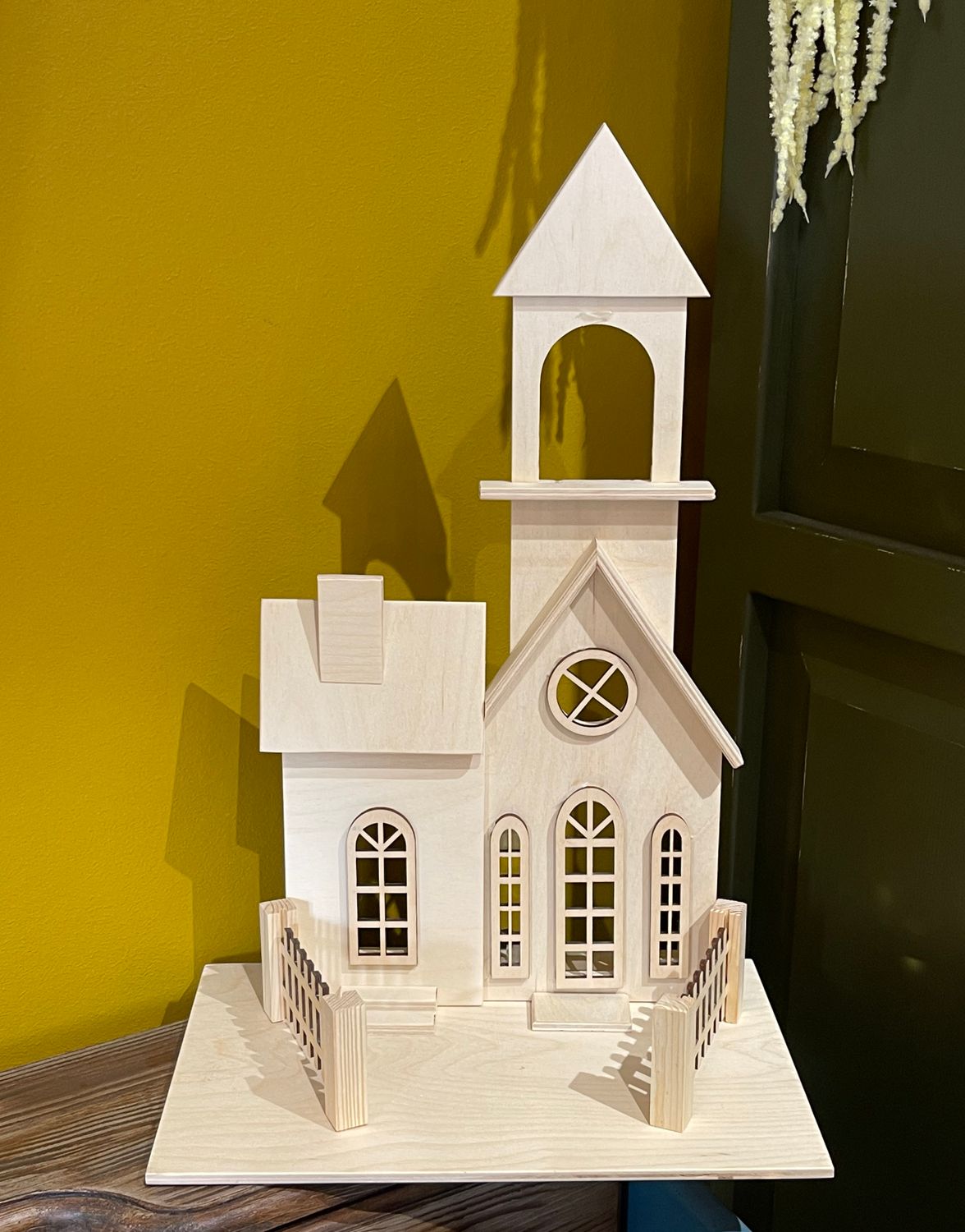 домики на подставке (43*30см) ,фанера