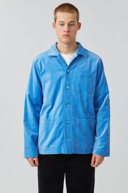 Верхняя рубашка с карманами из голубого бархата