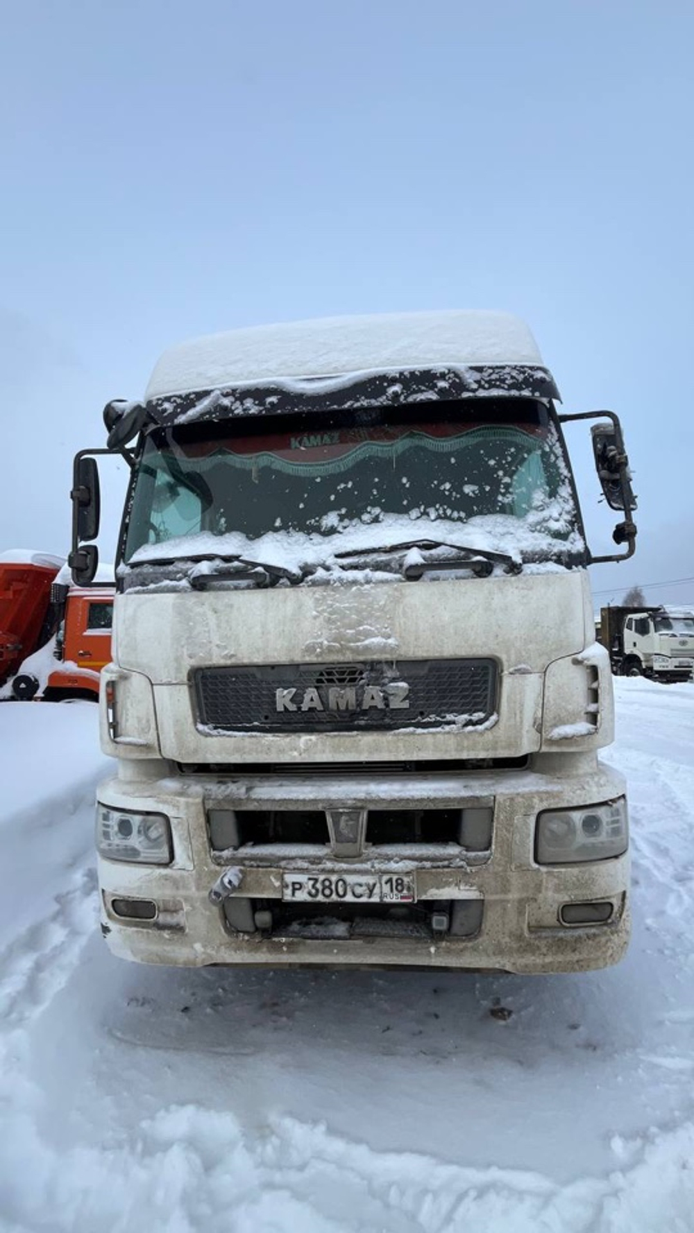 КамАЗ 5490 4x2 Седельный тягач 5490-S5 (Дизельный, 12,0 л, 401 л.с., АТ)