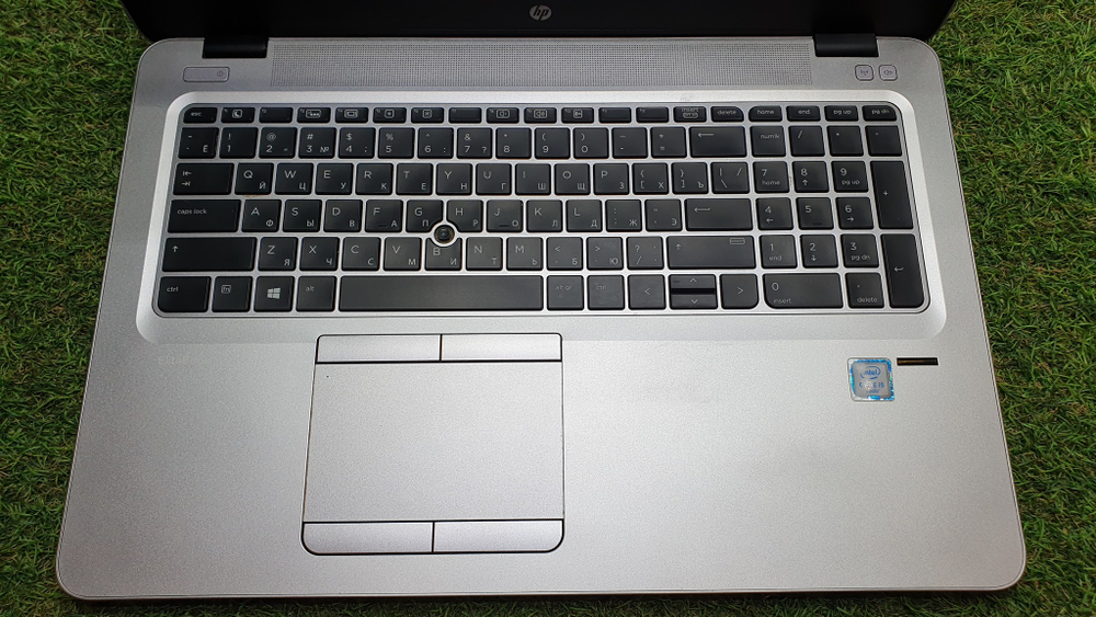 Ноутбук HP I5-6/8Gb/FHD