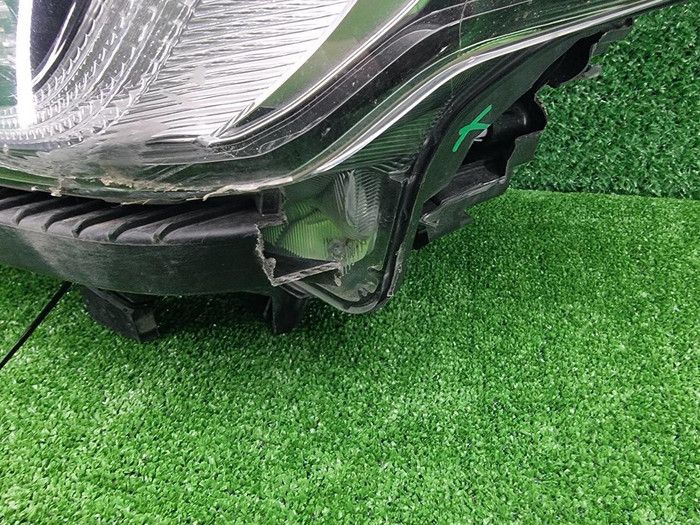 Фара левая Subaru Forester 5 SK (2021-н.в.) LED