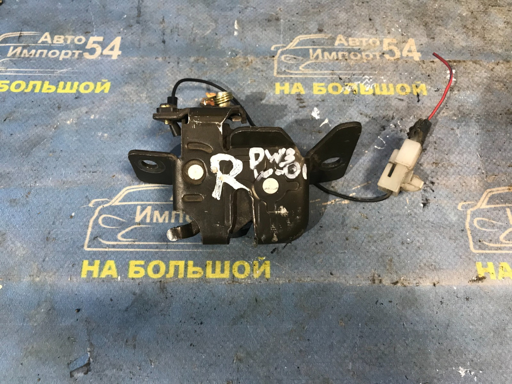 Замок багажника MAZDA DEMIO 2001