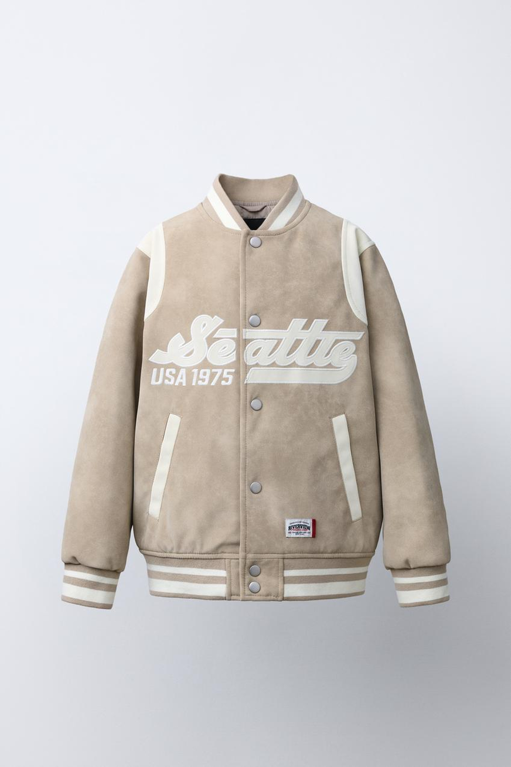 ZARA БОМБЕР ИЗ ИСКУССТВЕННОЙ ЗАМШИ С НАДПИСЬЮ, КАМЕННО-СЕРЫЙ