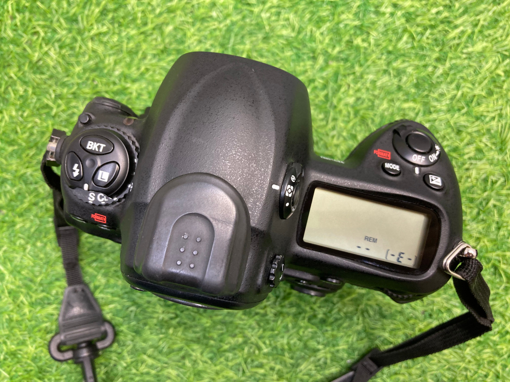 Nikon D3 20.800 кадров
