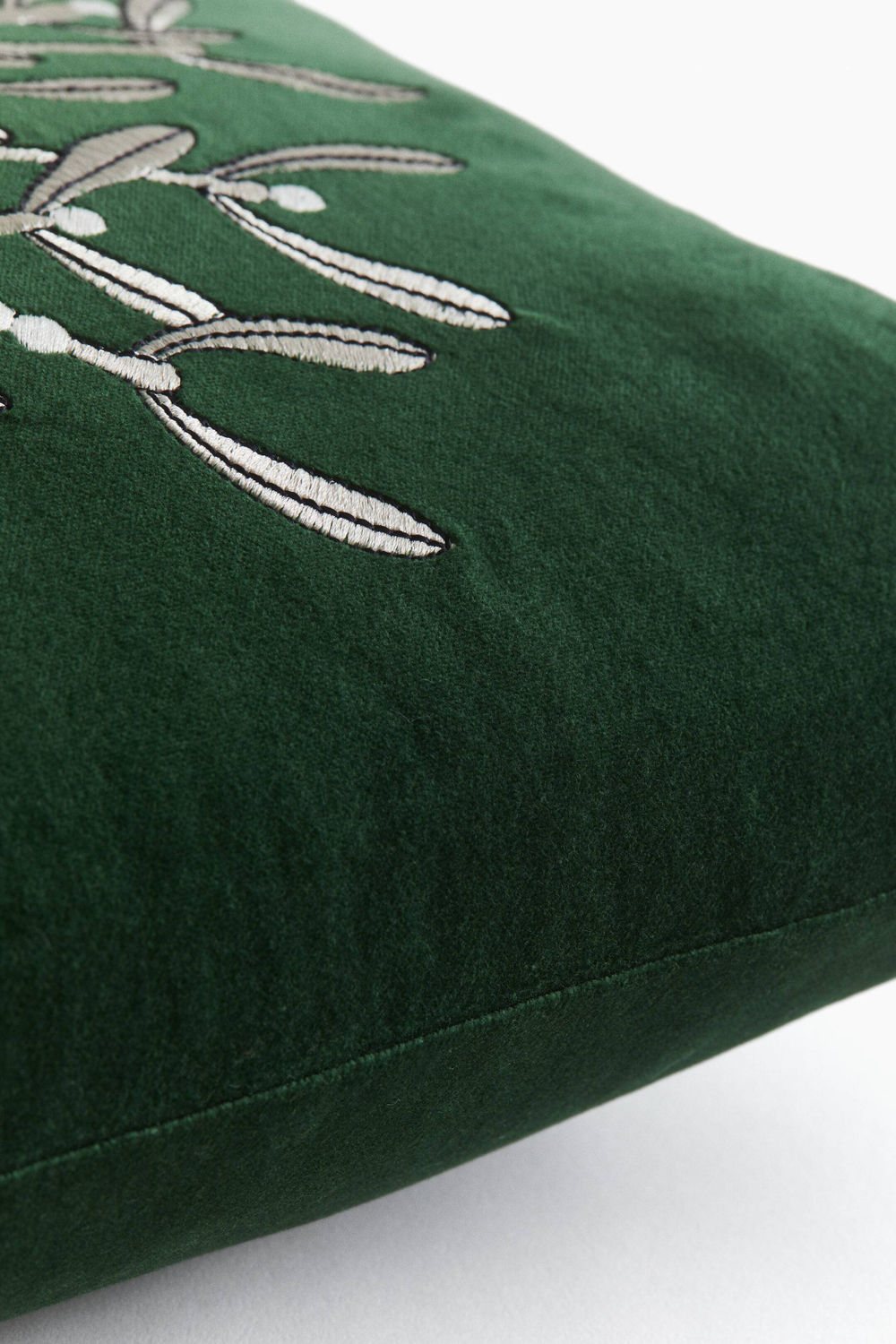 H&M HOME РОЖДЕСТВЕНСКИЙ БАРХАТНЫЙ ЧЕХОЛ НА ПОДУШКУ С ПРИНТОМ, ТЕМНО-ЗЕЛЕНЫЙ