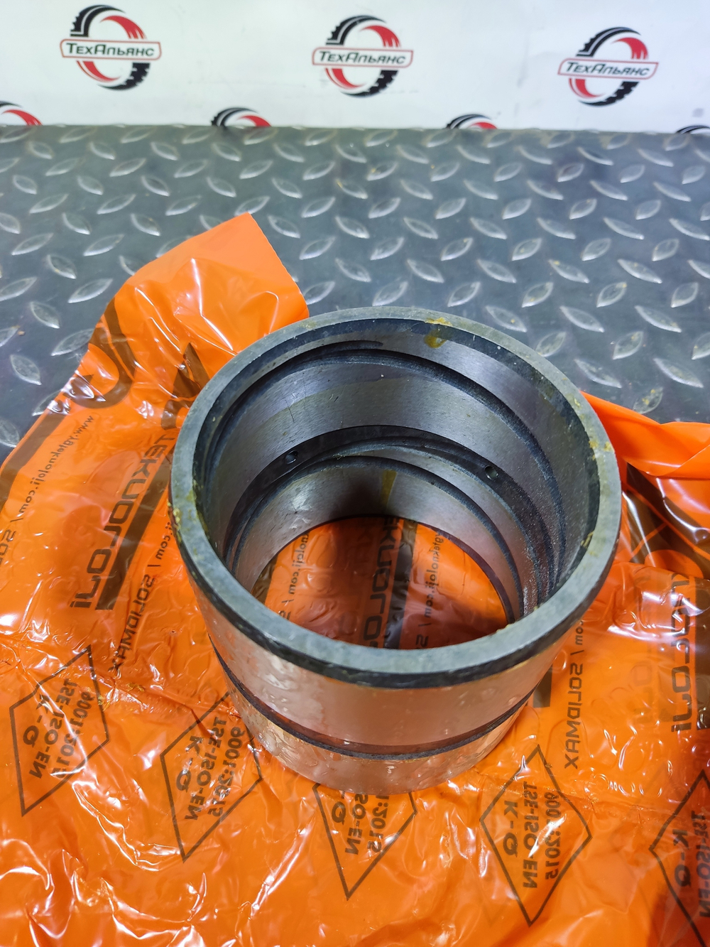 Втулка 14514447