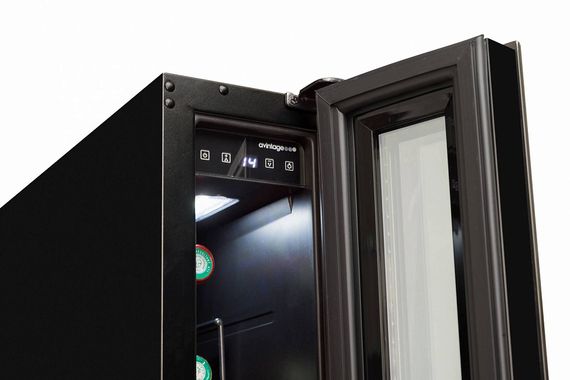 Винный холодильник Avintage AVU8TNA