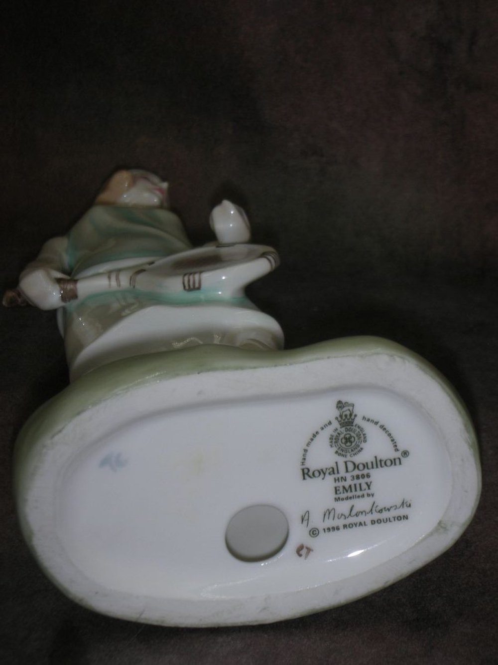 Статуэтка. Фарфор. Теннисистка Эмили. Royal Doulton. Англия