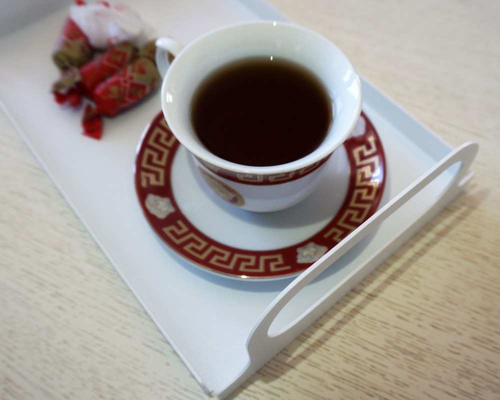 Поднос металлический прямоугольный с ручками, белый, 30х18 см