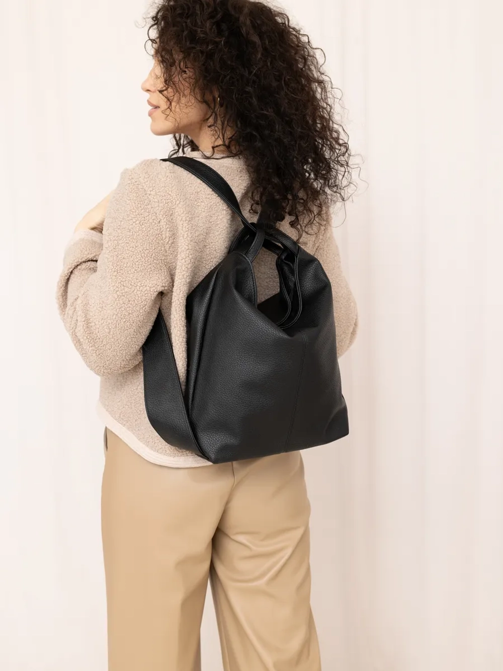 Сумка рюкзак через плечо большая трансформер