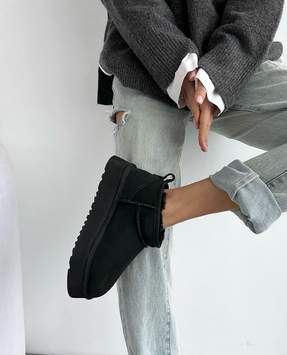 UGG W CLASSIC ULTRA BLACK