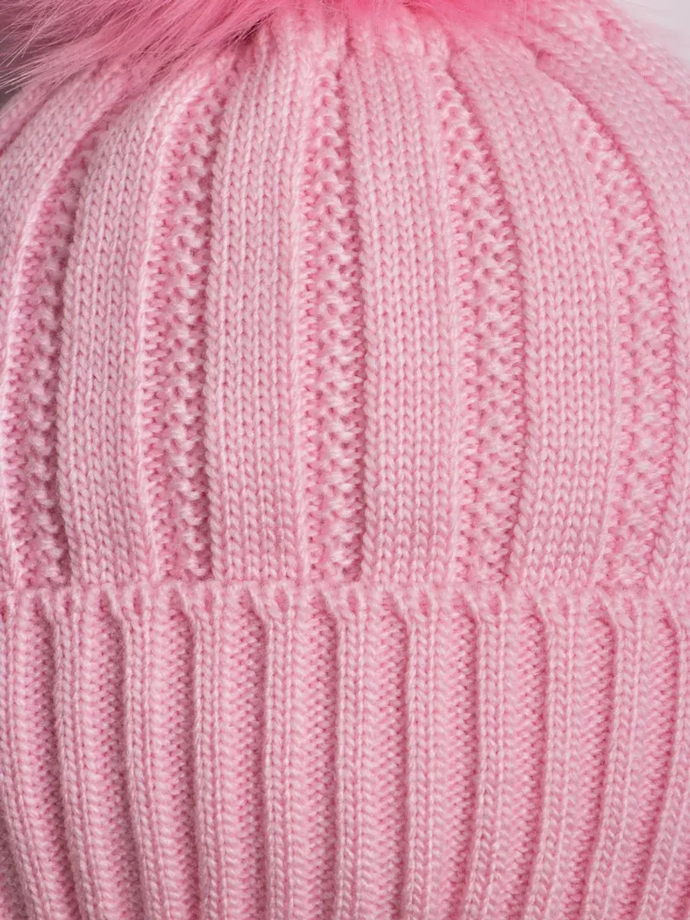 Шапка зимняя вязаная с помпоном для девочки