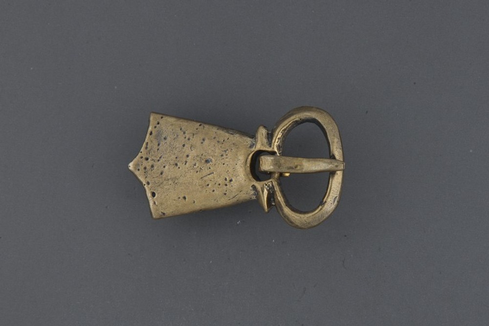 Пряжка. Гнездово, курган Ц-191, 10 век.