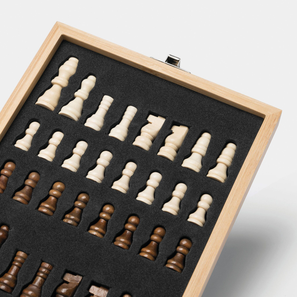 Набор для вина BAMBOO CHESS с игрой в шахматы