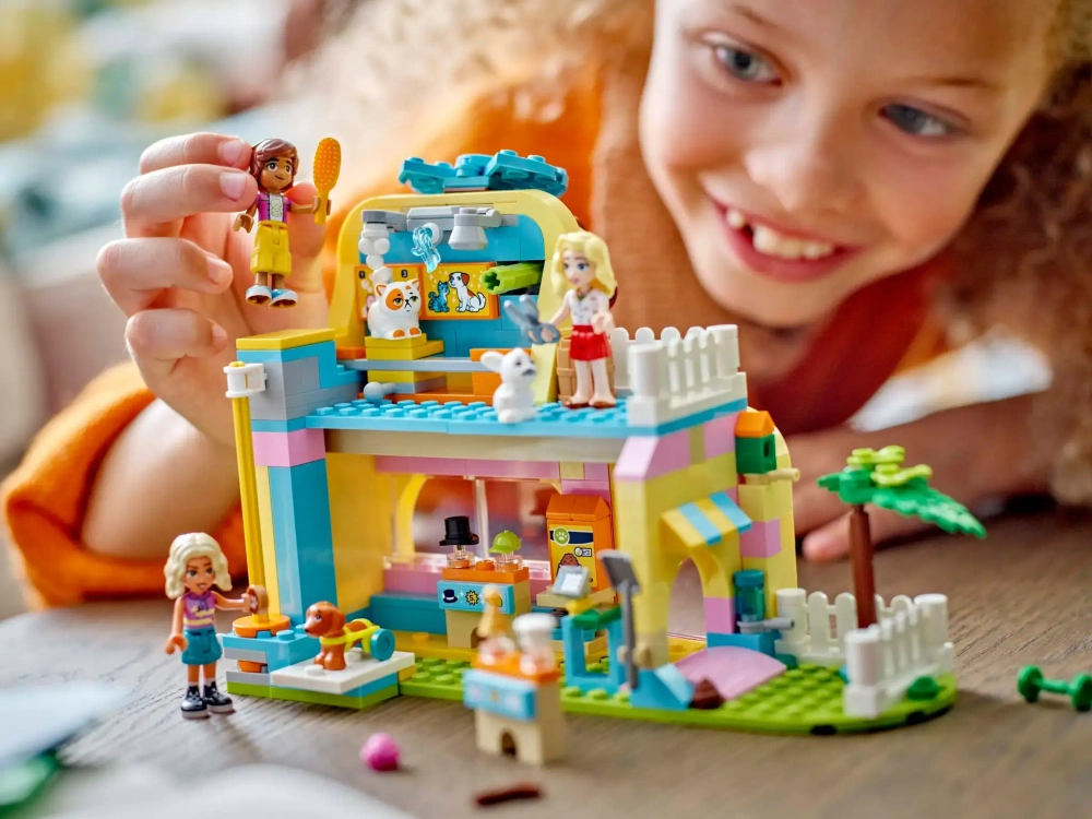 Конструктор LEGO Friends 42650 Магазин аксессуаров для домашних животных
