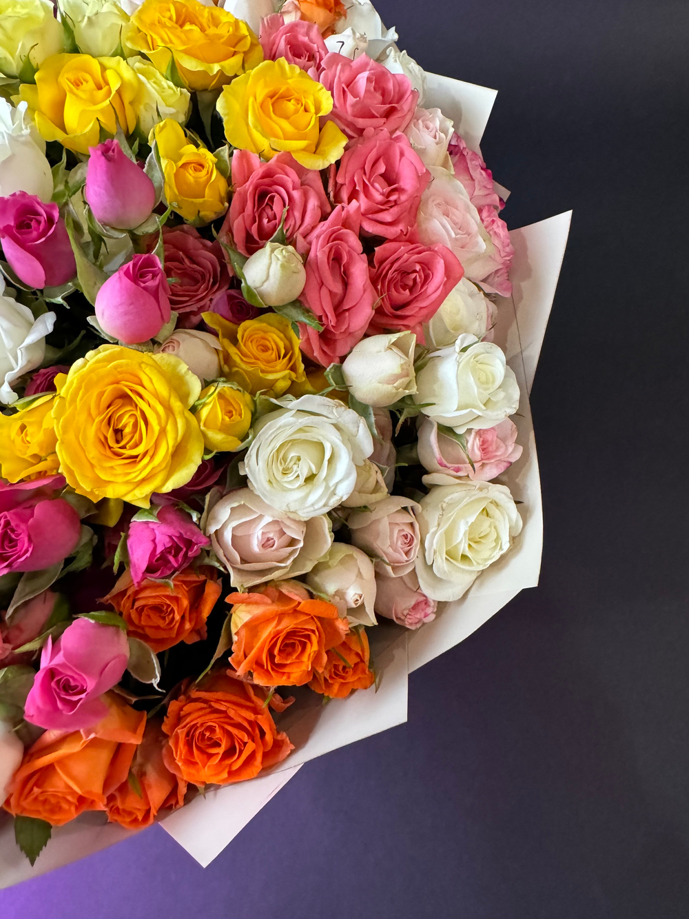 кустовые розы заказать онлайн в москве