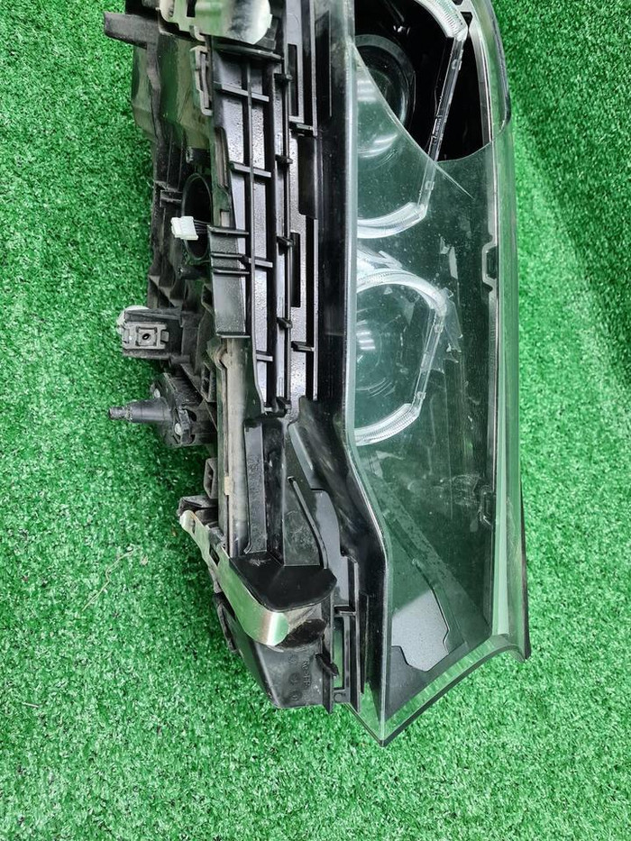 Фара правая BMW 5er G30 (2017-2020) LED