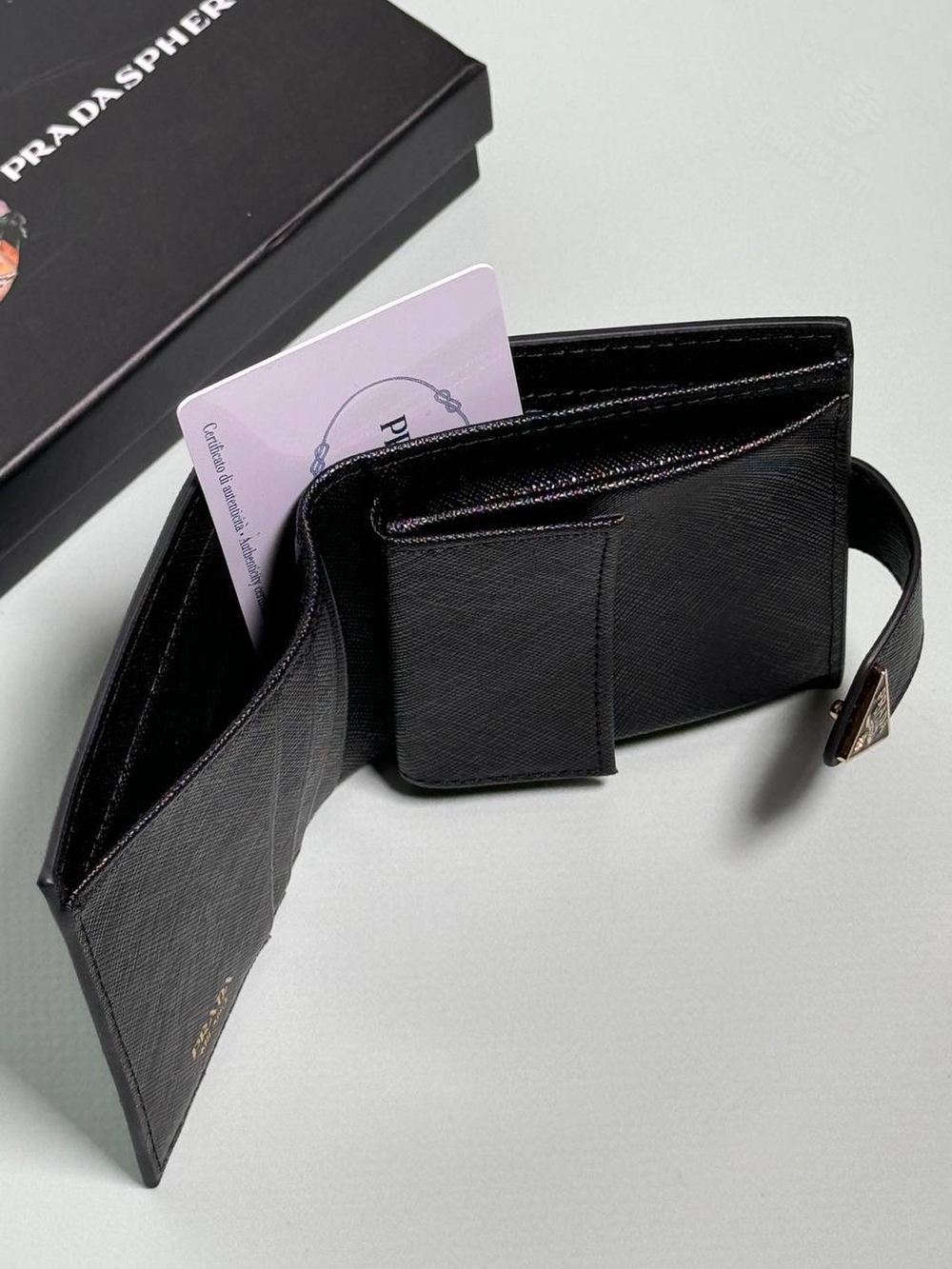 Кошелёк Prada