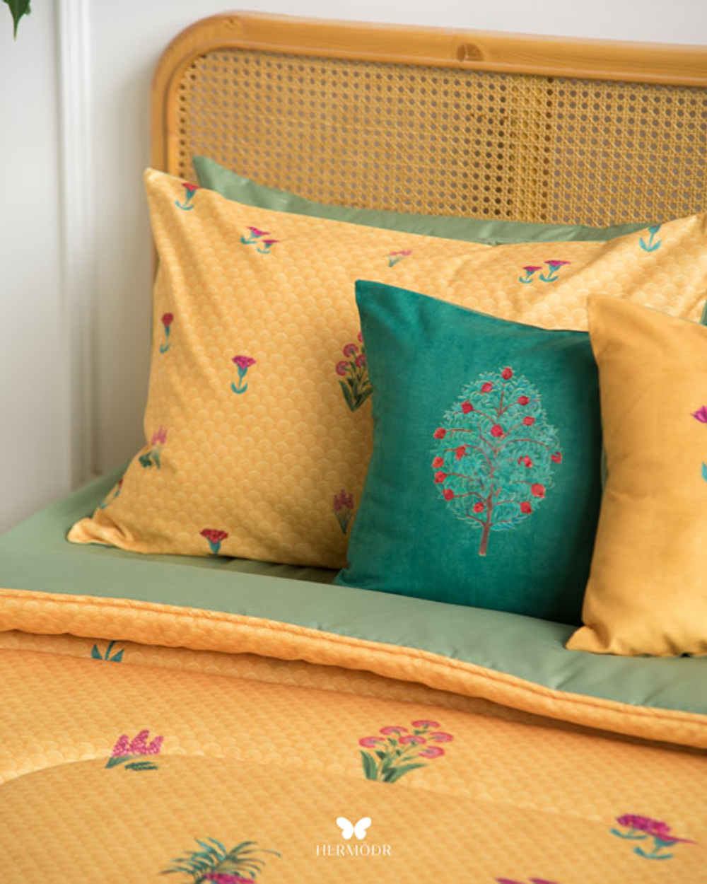 Комплект постельного белья двуспальный Chelcheragh Hermodr 8 предметов 130220290 Иран