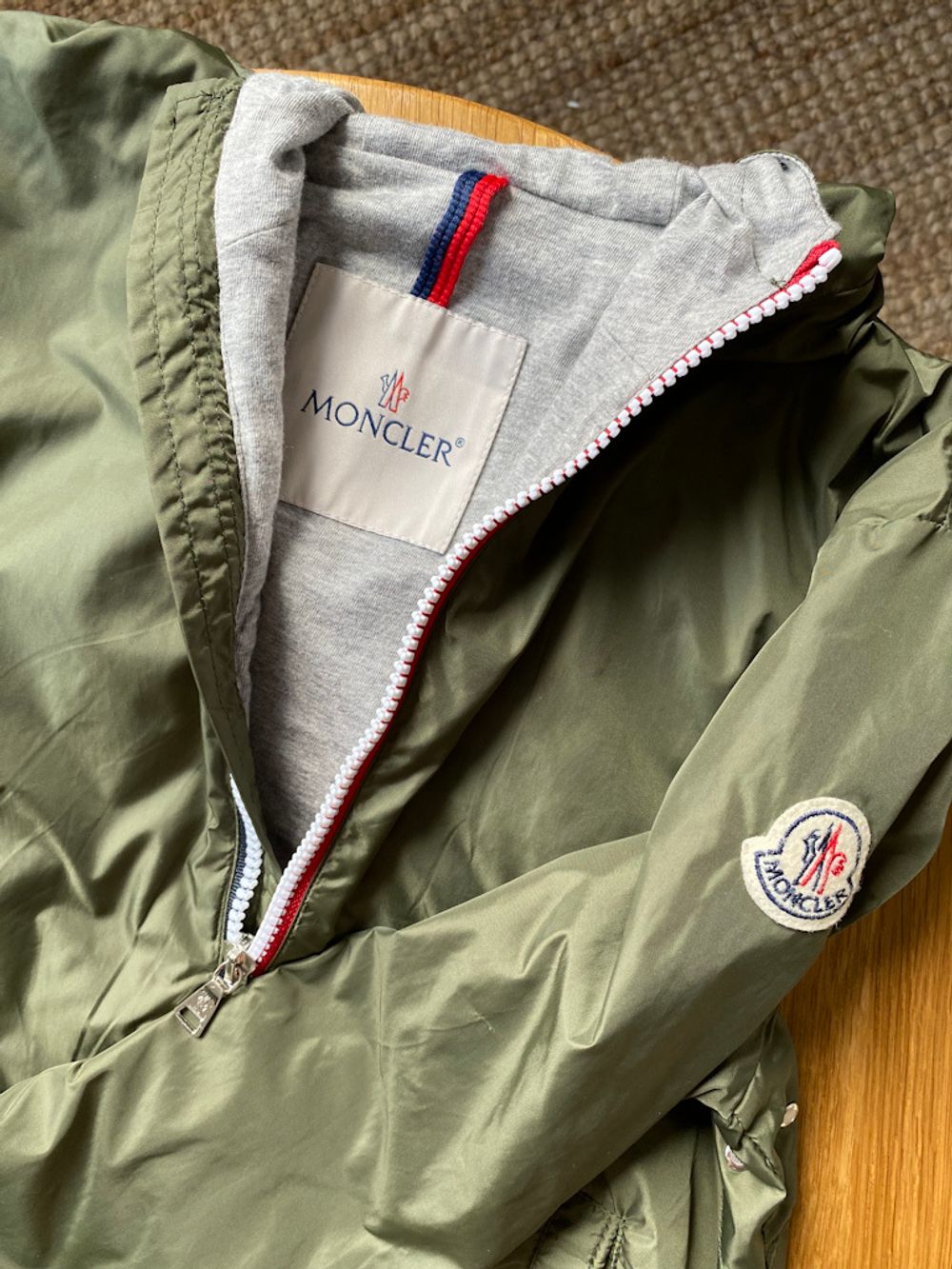 Ветровка Moncler