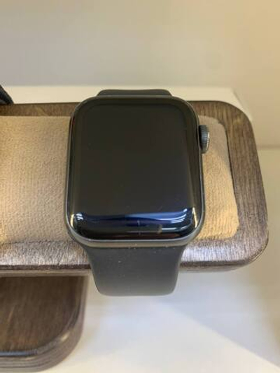 Смарт-часы Apple Watch SE 40 mm