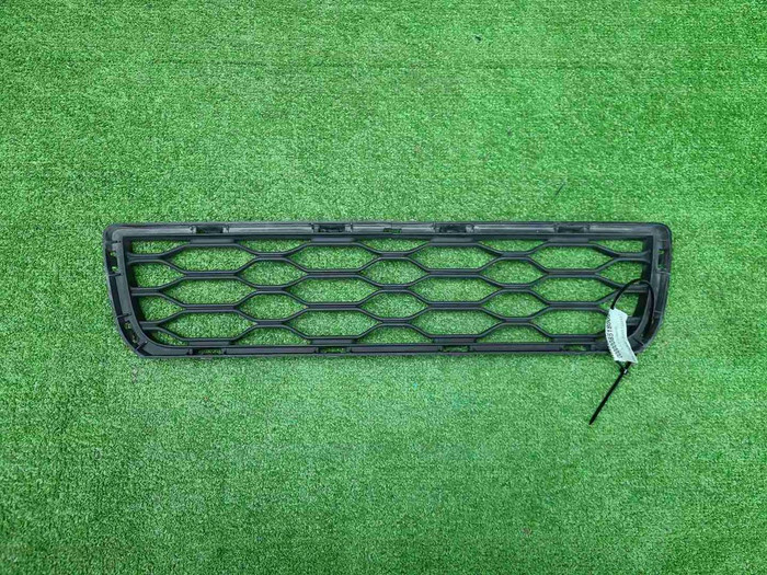 Решетка переднего бампера Mini Hatch F56 13-21 JCW