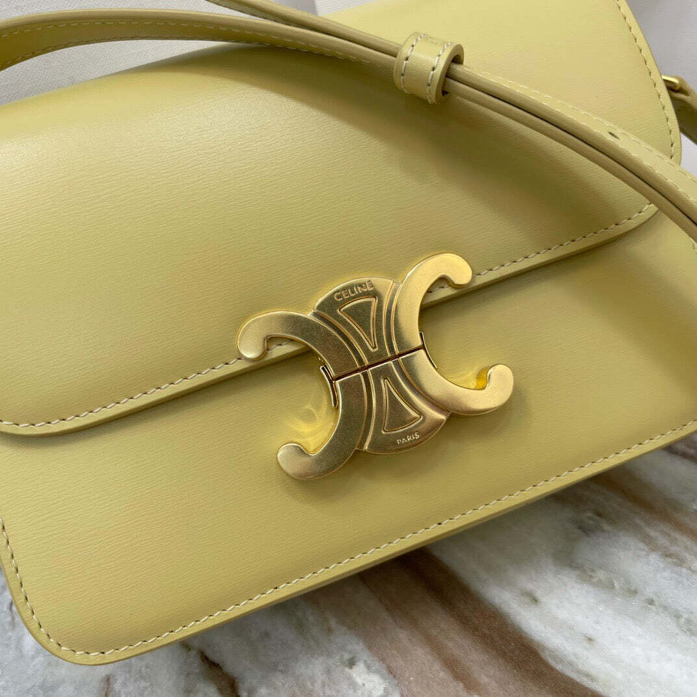 Celine Triomphe 18 cm