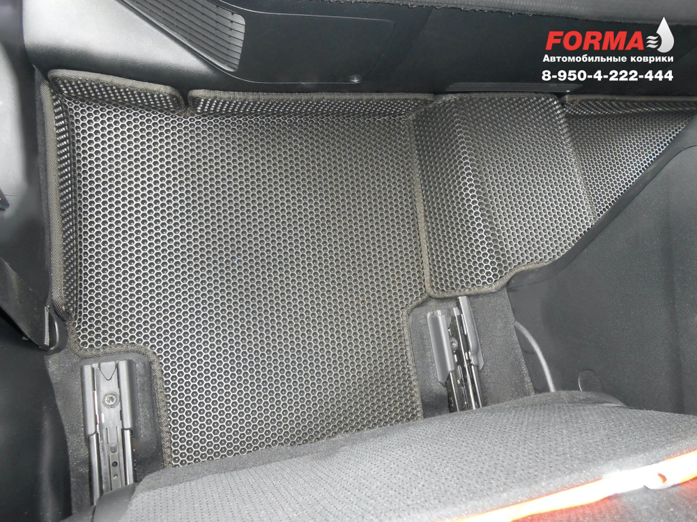 Toyota Prius 4 поколение XW50 (09.2015 - 01.2023) правый руль