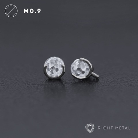 Ball 3-Prongs Faceted Crystal