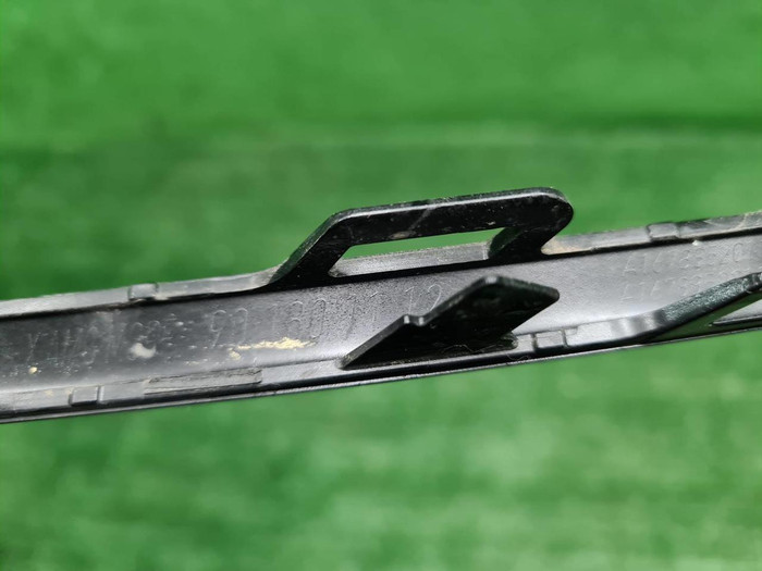 Молдинг перед. бампера Mercedes GLS X167 19-24 AMG